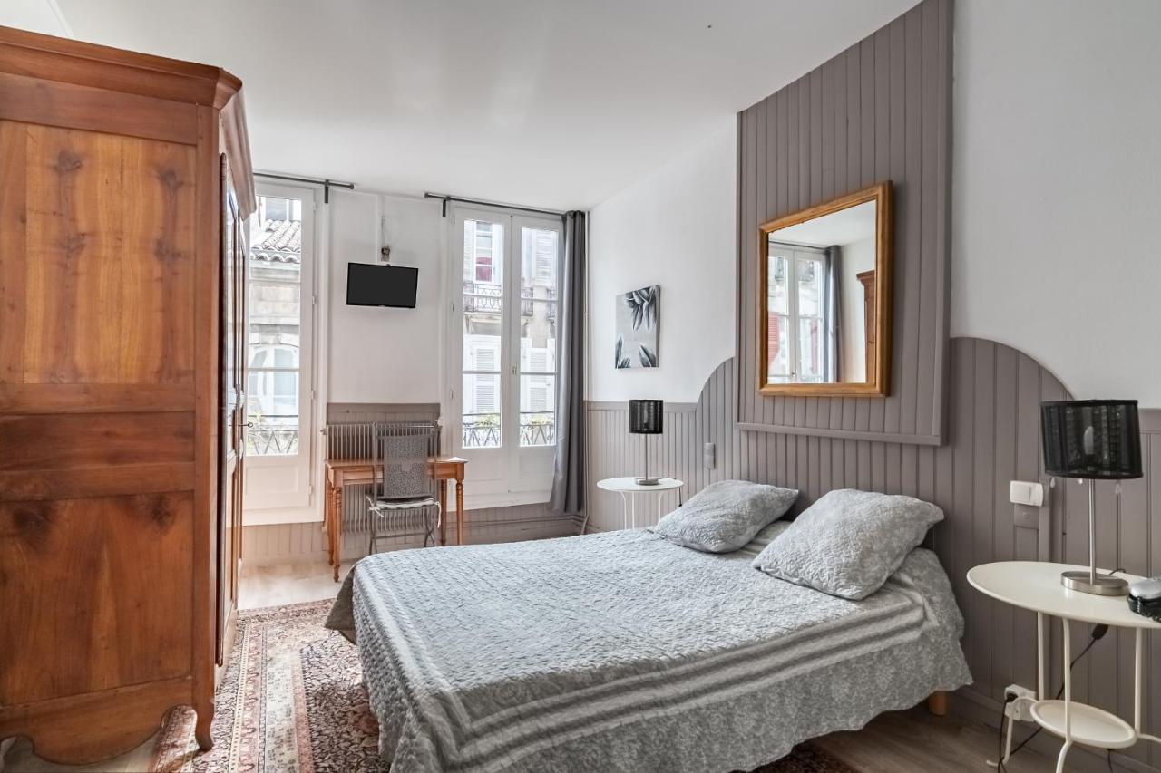 Des Arceaux Hotel 2*